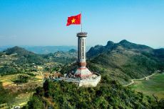Cột cờ Lũng cú
