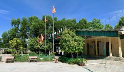 Nhà văn hóa thôn Quang Tiến