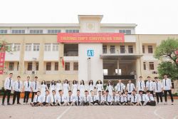 Trường THPT Chuyên HT
