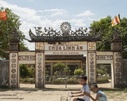 TỆ SÙNG BÁI CHỮ HÁN